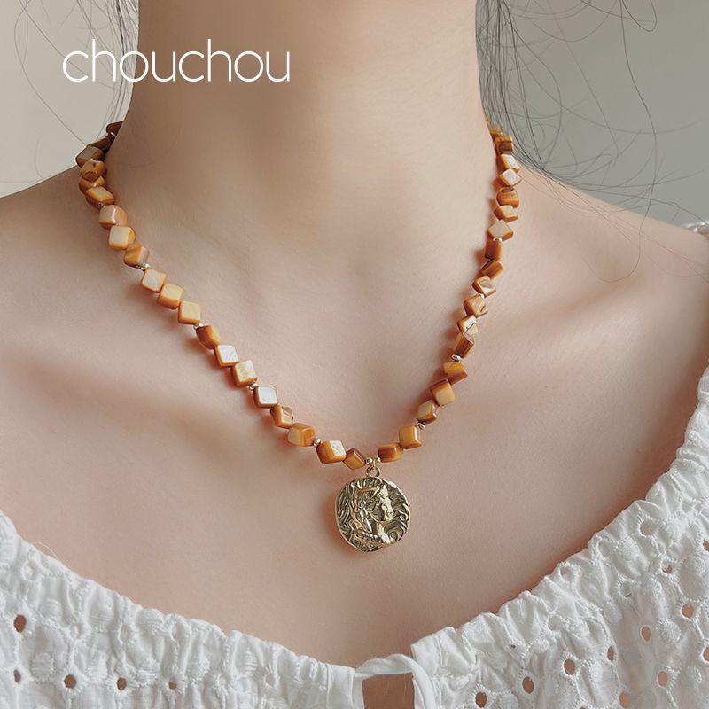 

Chouchou Necklace European and American Entry Lux Niche Accessories Natural Baroque Pearl Fashion Exaggerated Vacation Clavicle Chain Gold Queen (extended chain 5cm)