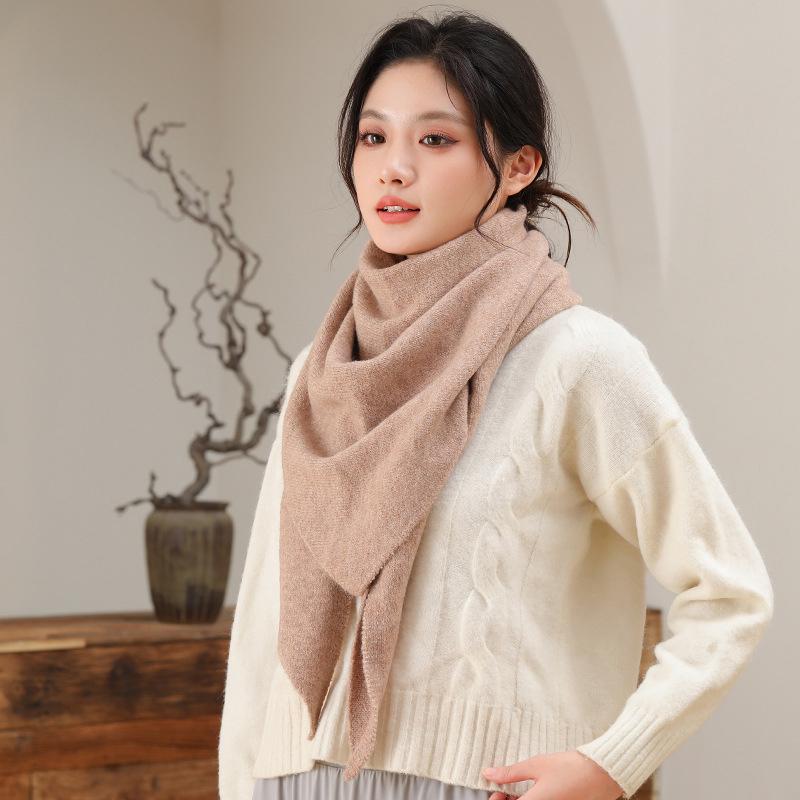 Autumn And Winter Korean Version  Women Neck Wrap Blended Triangular Shawl Female Thickened With Knitted Warm Shoulder Scarf