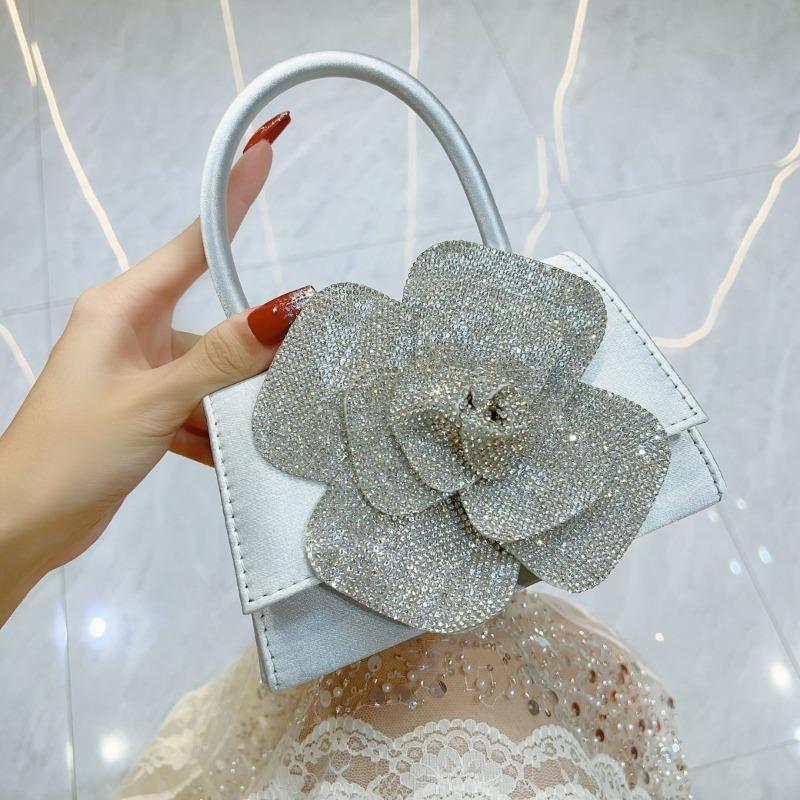 

Женская сумка Сумка светской львицы Блестящий водный бриллиант Роза Цветок Маленькая квадратная сумка Банкетная сумочка Сумка через плечо Вечерняя сумка серебряный