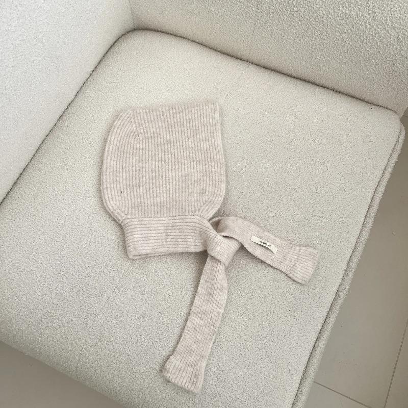 

INS Fashion 2-in-1 Kid Scarf Hat Winter Set Knitted Ear Protection Cap with Tie Band for Boys Girls Soft Beanie with Neck Warmer 4-10 Year бежевый