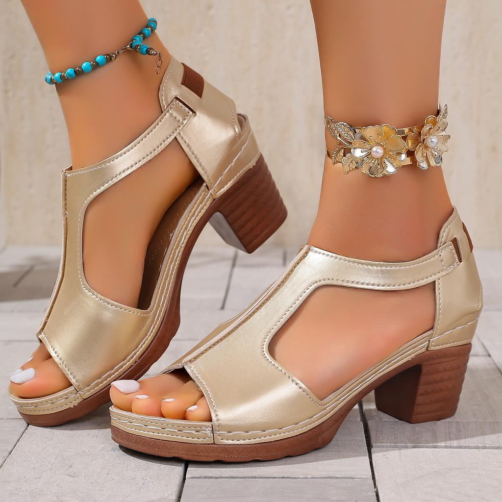 Fashion Vintage Solid Slip On Cover Heel Gladiator Sandals Women 2025 Summer Round Toe High Heels Sandals Classic Beach Shoes Plus Size