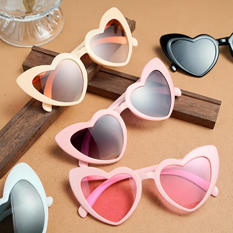 5pcs Set of Fashion Sweetheart Decorative Glasses Retro Heart Shaped Fashion Glasses Suitable for Festivals