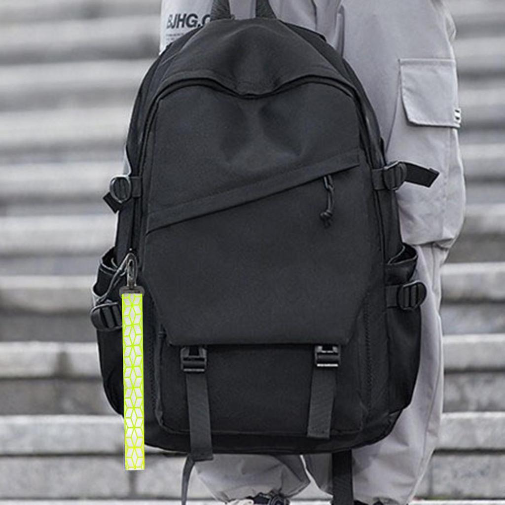 6 Stück Reflektierende Riemen für Rucksack Sicherheit Reflektierende Kleidung Schlüsselanhänger Anhänger Leicht und Tragbar Outdoor-Werkzeug