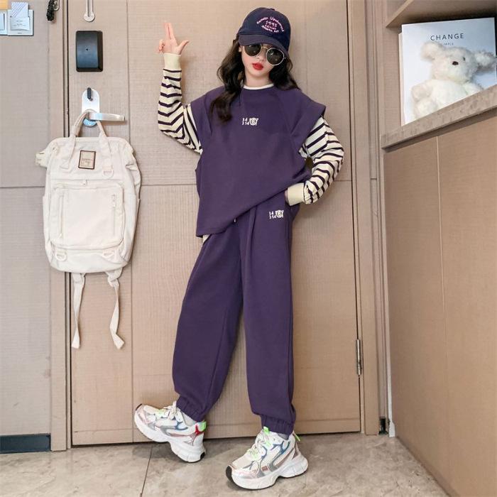 

Комплект из трех предметов в полоску для девочек 2024 года в корейском стиле: Футболка, жилет и брюки 160 cm