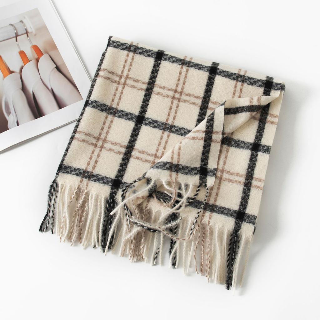 New Korean Sweet and Warm Imitation Cashmere Scarf Plaid Student Couple Winter Thickened Warm Long Scarf