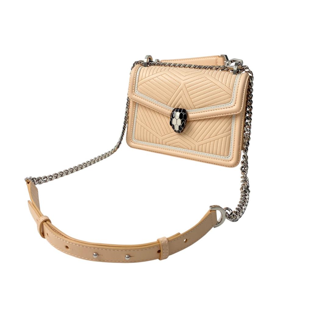 Używana torebka na ramię BVLGARI Różowa skóra Kobiety