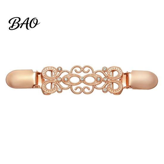 Women Shawl Clamp Vintage Cardigan Sweater Clip with Rhinestone, Hold Together, Retro Metal Clasps Cincher for Dress Shawl, Clothing Accessories