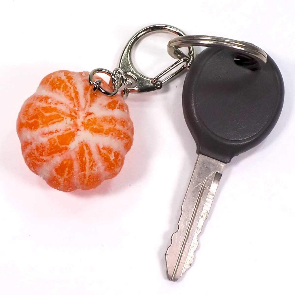 Food Sample Whole Peeled Mandarin Orange Mini Looks Like You Could Eat Keychain (287K) - It!
