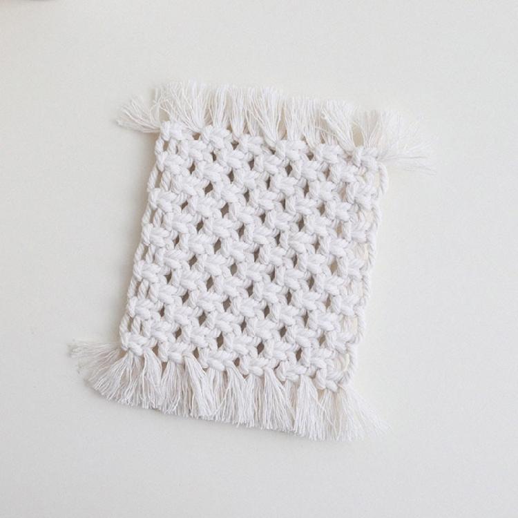 2pcs Crochet Cotton Table Pads Heat Resistant Placemats Colorful Coaster Decorative and Protective Mats for Hot Dishes