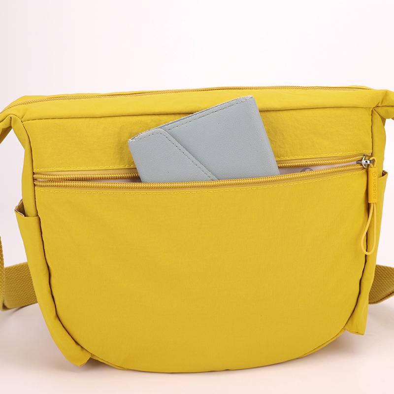 Nylon Cloth Casual Small Crossbody Bag Women Lightweight Casual Messenger Bags  Winter New Simple Fashion Commuter Shoulder Women'S Bag