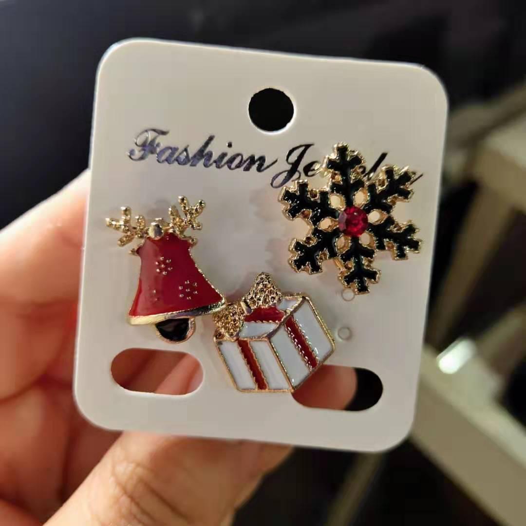 

3Pcs/Set Cute Cartoon Christmas Tree Santa Claus Elk Brooch Set Pin Collar Lapel Badge Women Girl Christmas Jewelry Gift