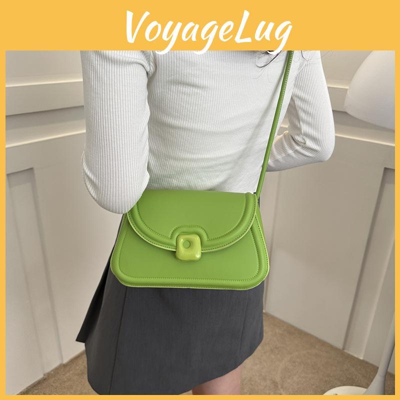 Sleek And Fashion-forward Mini Shoulder Bag For Women Featuring A Unique Square Shape And Soft Material