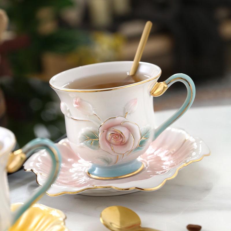 Creative Ceramic Coffee Cup Saucer Embossed Floral Mug Home Breakfast Milk Oatmeal Mug Afternoon Camellia Flower Tea Cup Gifts