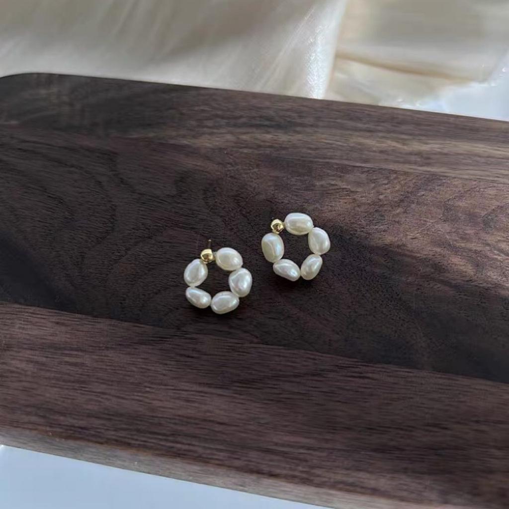 Natural strong light Baroque pearl small round ring earrings silver needle niche design personality versatile temperament handmade earrings