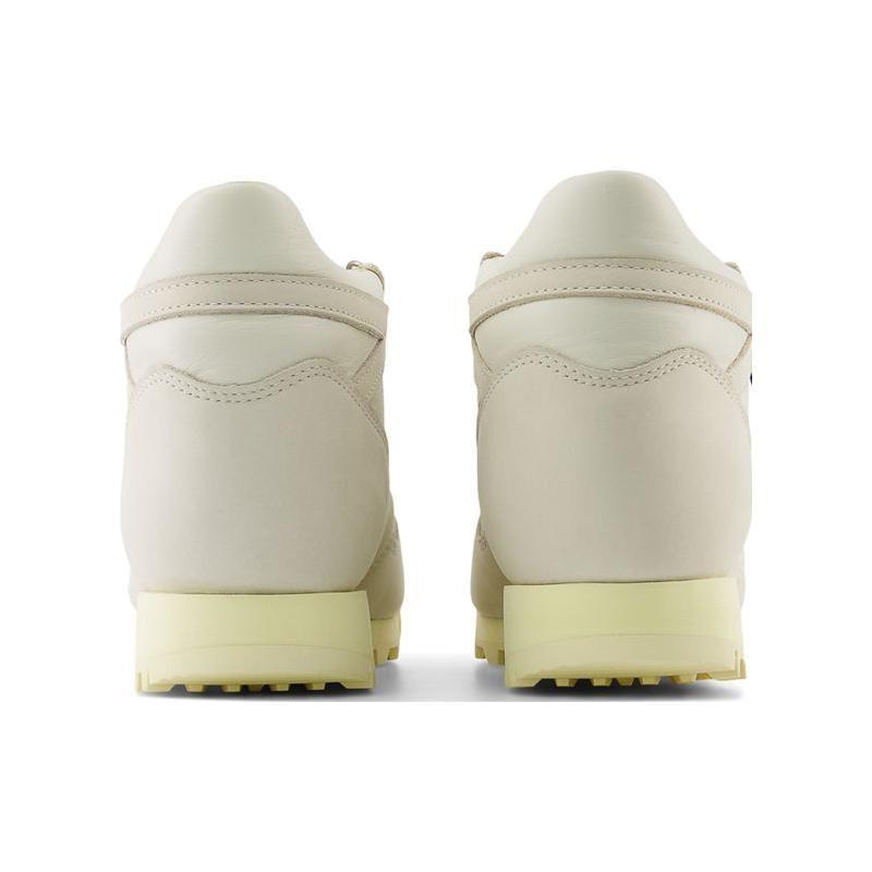 New Balance Rainier GORE-TEX Turtledove Unisex Sneakers Cream URAINXAN