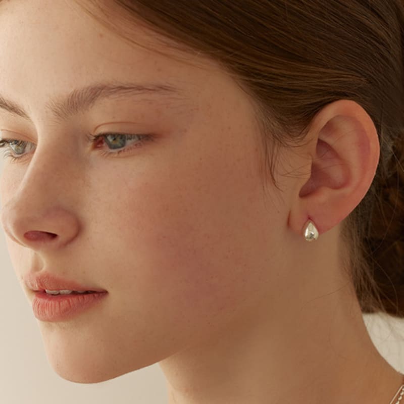 Lewe Teardrop fit earring