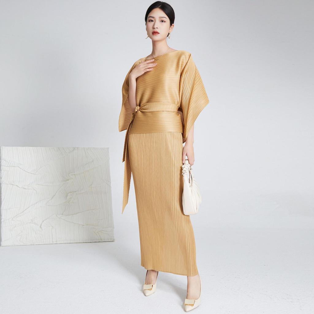 Set elegant de damă din două piese, rochie plisată cu bretele și pulover