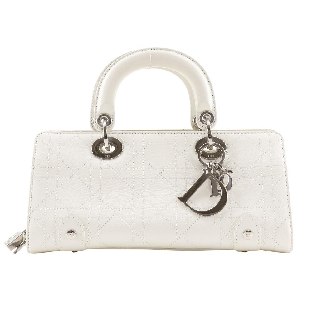 

Dior Сумка Canage 09-MA-0044 Біла шкіра Жіноча Вживана
