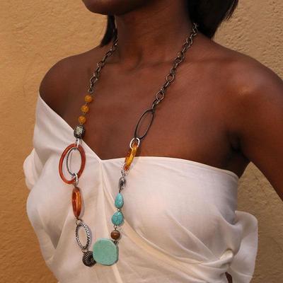 Bohemian Lange Ketting met Kleurrijke Steen & Gemengde Metalen Ketting, Unieke Hanger & Etnische Choker Stijl Accessoires