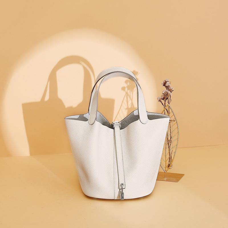 2025 Genuine Leather Women's Bag, New Top Layer Cowhide Handbag, Mother-Daughter Bag, Bucket Bag, Trendy Women's Bag