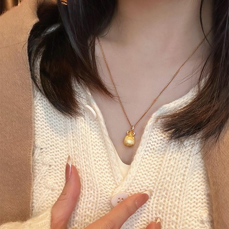 New Chinese Zircon Lucky Bag Pendant Necklace Retro Niche Temperament Versatile Collarbone Chain Light Luxury High-end Neck Chain Women