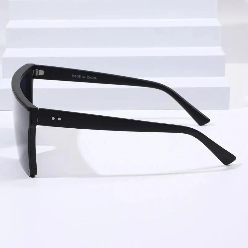 European and American Trendy Large Frame One-piece Sunglasses New Men and Women Street Photography Driving Sunglasses Retro