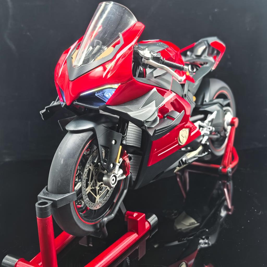 Spray 1:7  Ducati V4S 1:6 V4R Super Motorcycle Alloy Diecast Metal Model Street Racing Ornament Start  Collection Of Hobbies Boy