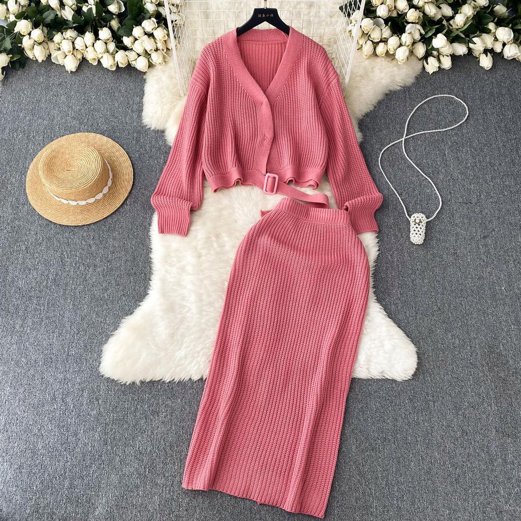 French Light Luxury Lazy High-end Knitted Fashion Suit Women's Autumn and Winter Loose Long-sleeved Top + High Waist Skirt