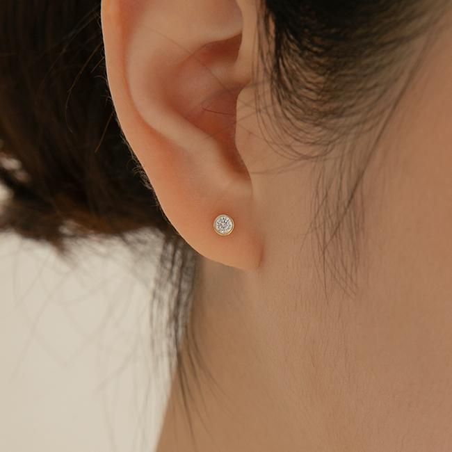 Lunne 14K Round Q Piercing (14K Gold) (Bar Thickness 1Mm) #Pib11