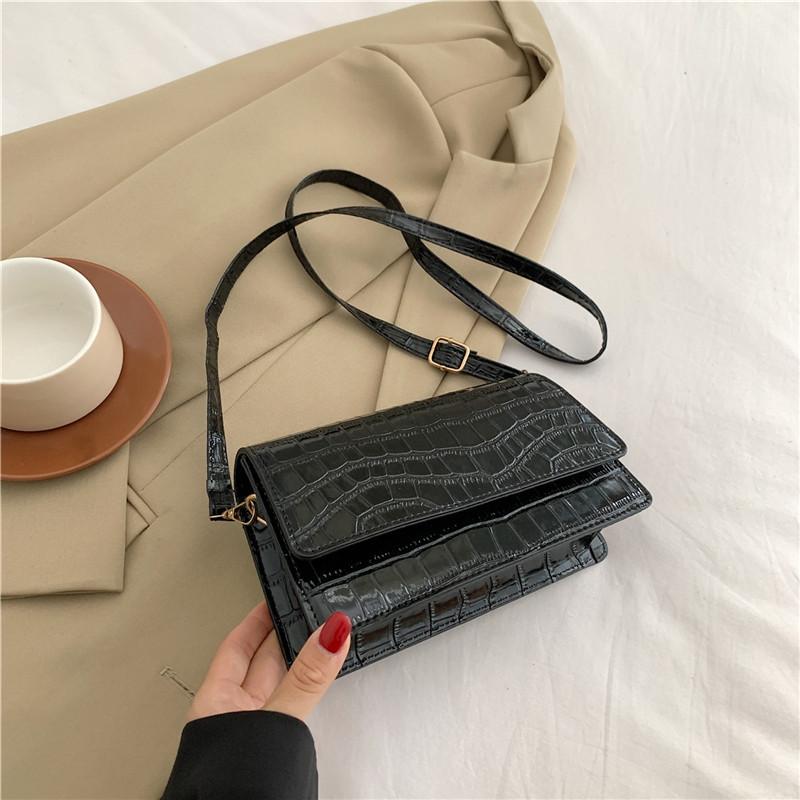 New crocodile pattern candy color square bag 2025 summer foreign style new small bag fashion portable shoulder messenger bag