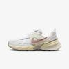 V2K Run Women's Lifestyle Sneakers