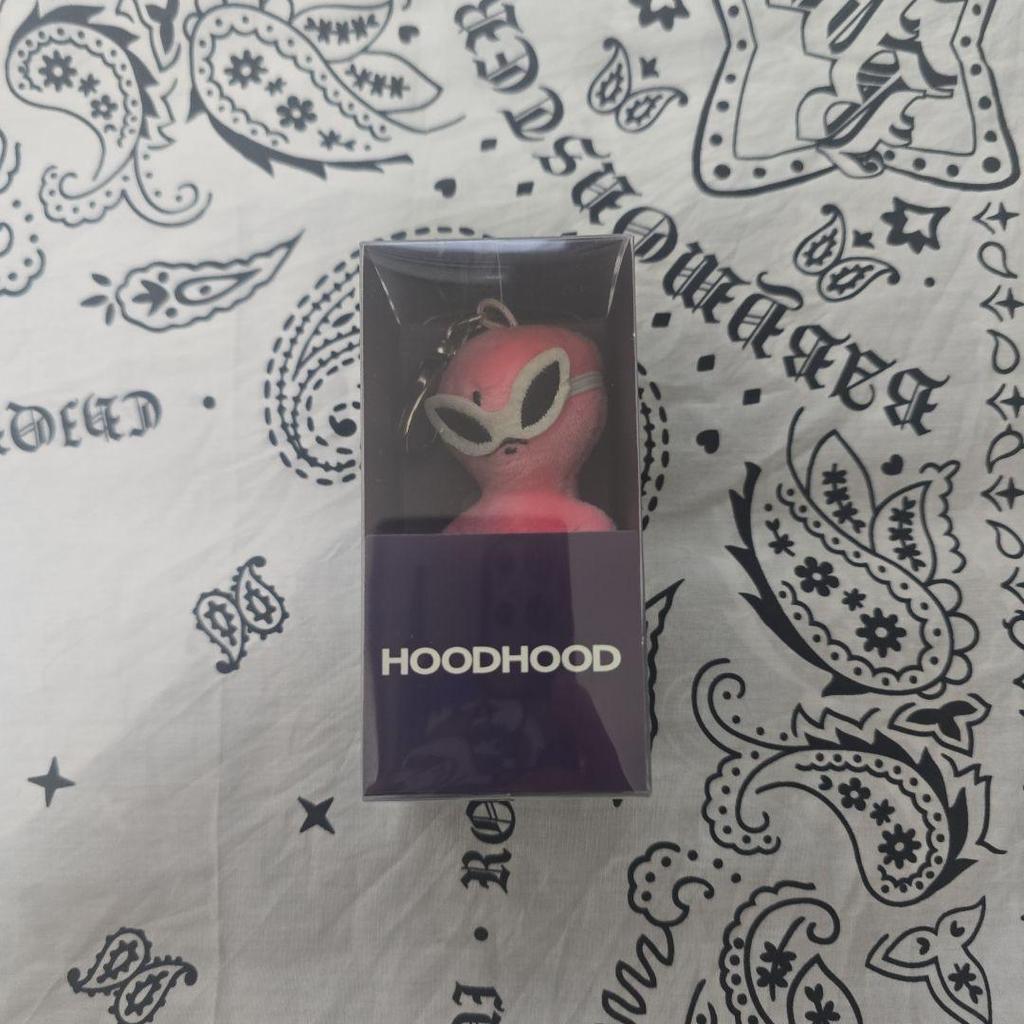 [USED] HOODHOOD Alien Keychain PINK