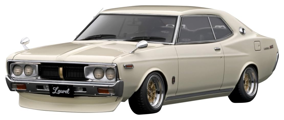 

ignition model Nissan Laurel 2000SGX Белый готовый продукт 1/18 (С130)