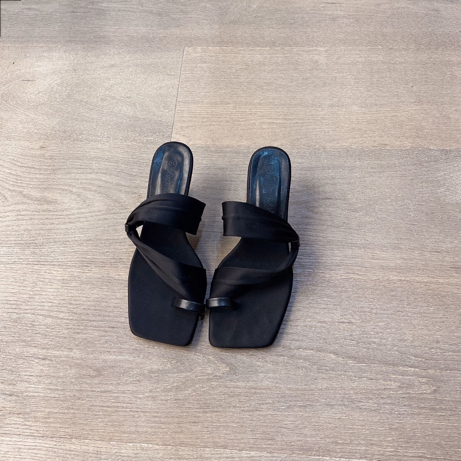 

2025 new European and American square head open-toed toe high-heeled sandals women s ins style solid color stiletto sandals 39 чорний