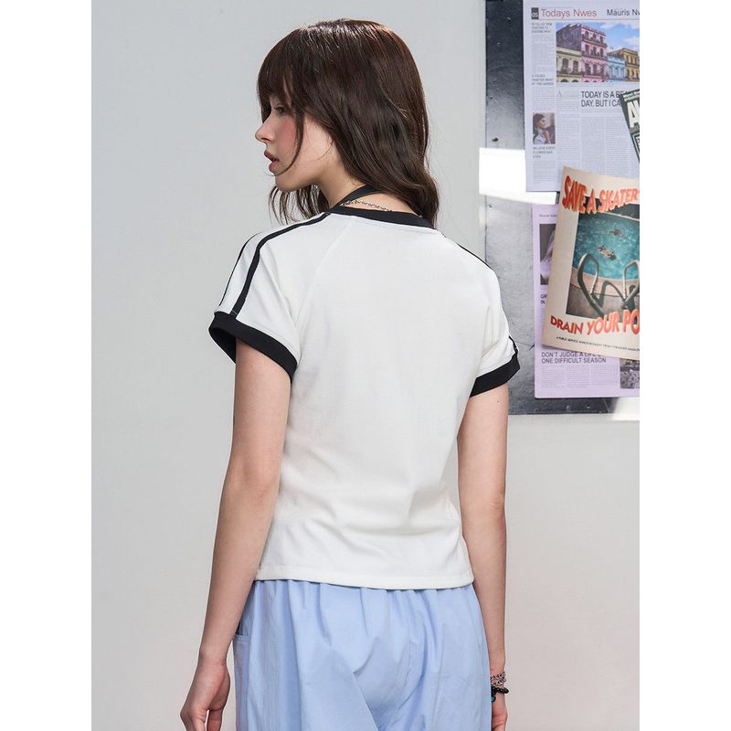 Coolhut Round Neck Short-Sleeved T-Shirt for Women 2025 Summer Slim Fit Versatile Top with a Sense of Design