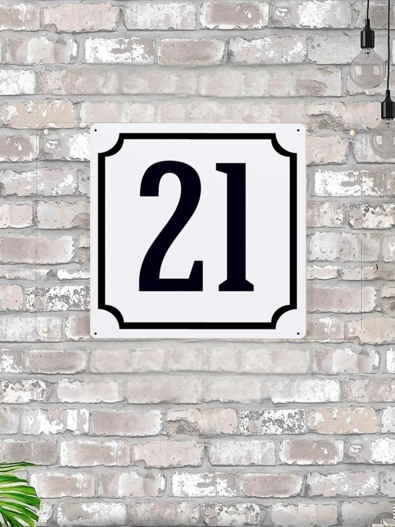 Classic Metal House Number 7 Sign 20x20 cm for Outdoor Door Plaque