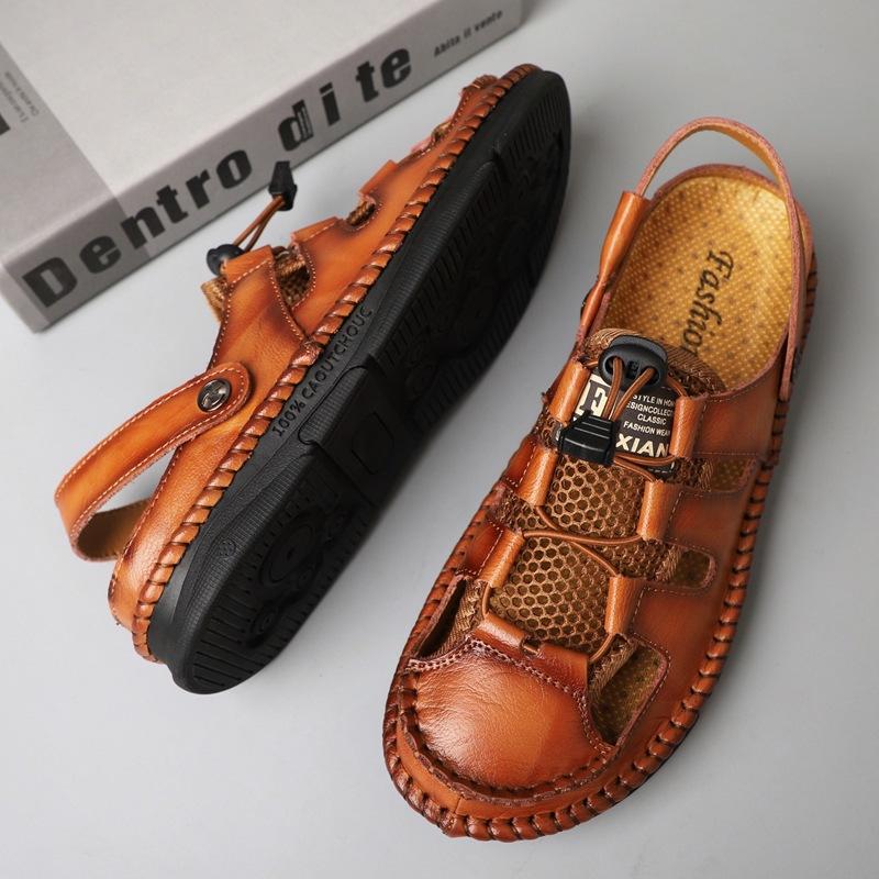 Nouvelles sandales d'été cousues à la main pour hommes, tête de sac de pied, pantoufles fraîches, décontractées, grande taille, populaires, demi-pantoufles