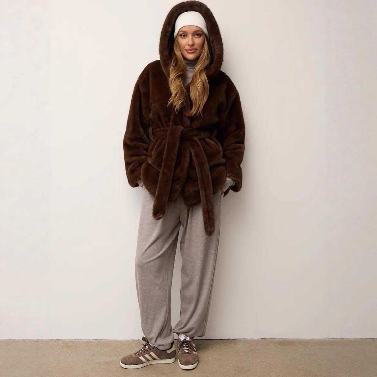 

Medium To Long Hooded Waistband Synthetic Fur Eco-friendly Coat for Women S