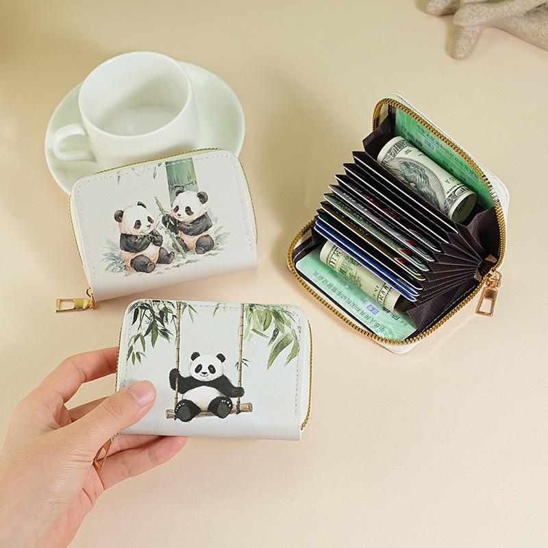 Trendy Panda Minimalist Wallet: Cute Design, Multi-Card Slots, Coin Pocket, Handheld Card Holder.