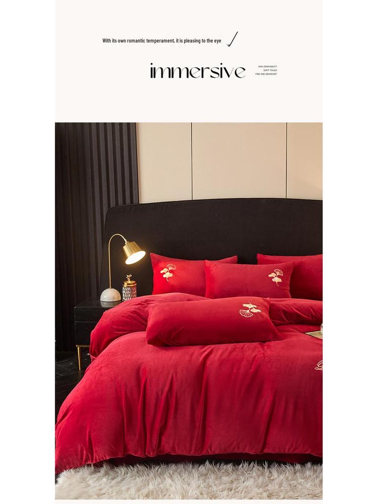 Plush Coral Fleece Winter Bedding Set: Thickened Velvet Duvet Cover, Flannel Bed Sheet, and Pillowcases