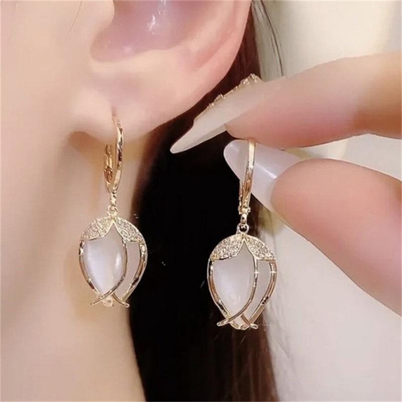 

Micro-inlaid opal tulip flower earrings, ear buckles, versatile women s light luxury sweet versatile ear jewelry