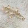 Retro Petal Luxe Women's Brooch - Exquisite High-End Corsage & Clothing Accessory