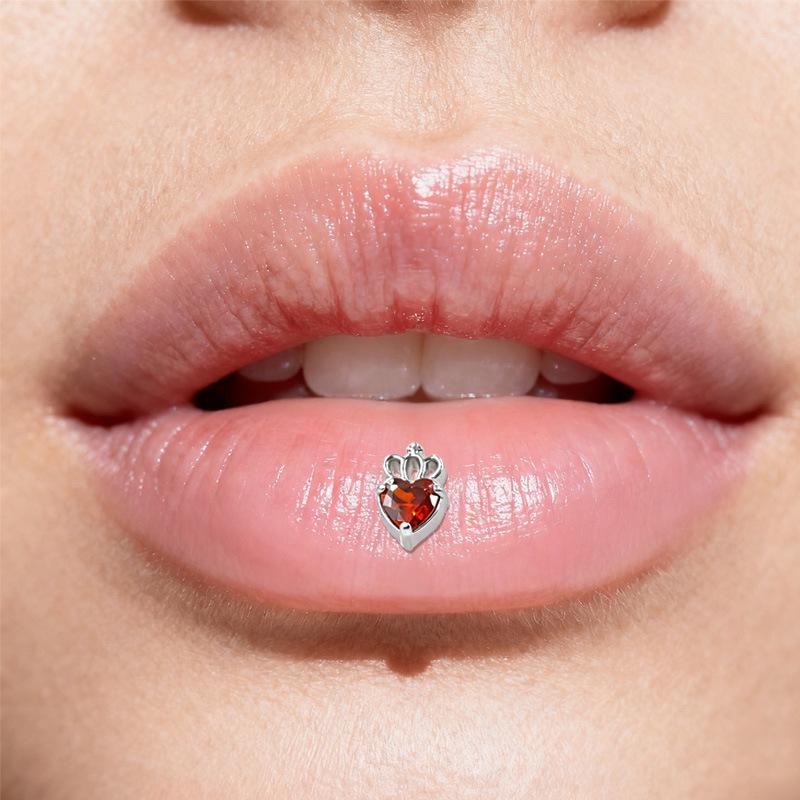 Gaibei Herzförmige Schmetterling Lippenstecker Ohrringe