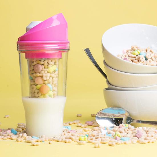 Portable Cereal Cup Plastic Milk And Cereal Travel Cup To-go Cereal Container No Spoon or Bowl Needed for Kids Adults Breakfast On The Go