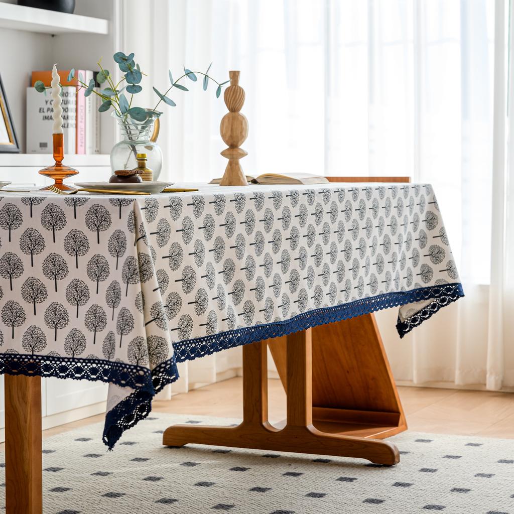 Christmas Day Old Man Table Cloth Small Plaid Snowflake Print Cotton And Linen Cover Fabric Hairball Outer Tablecloth