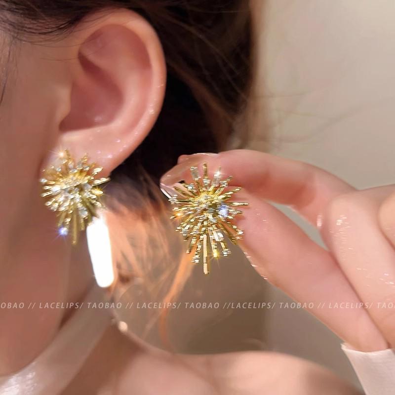 

Ретро Серьги-пусеты Фейерверки из циркона - Стильные женские универсальные украшения на осень/зиму