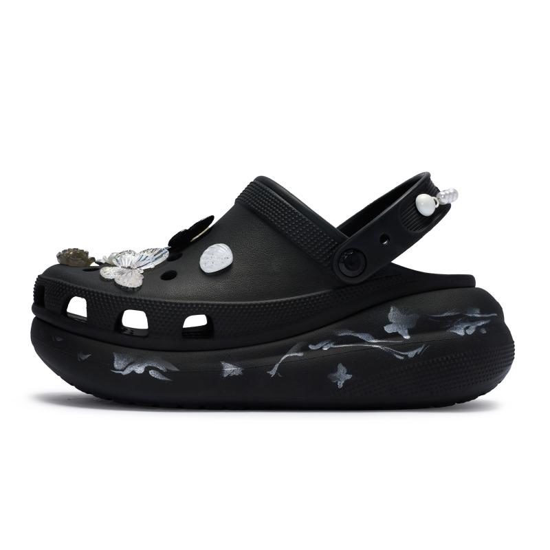Crocs 811 Manufacture Classic Crush Butterfly Sweet Cool Style Hole Shoes Unisex Black