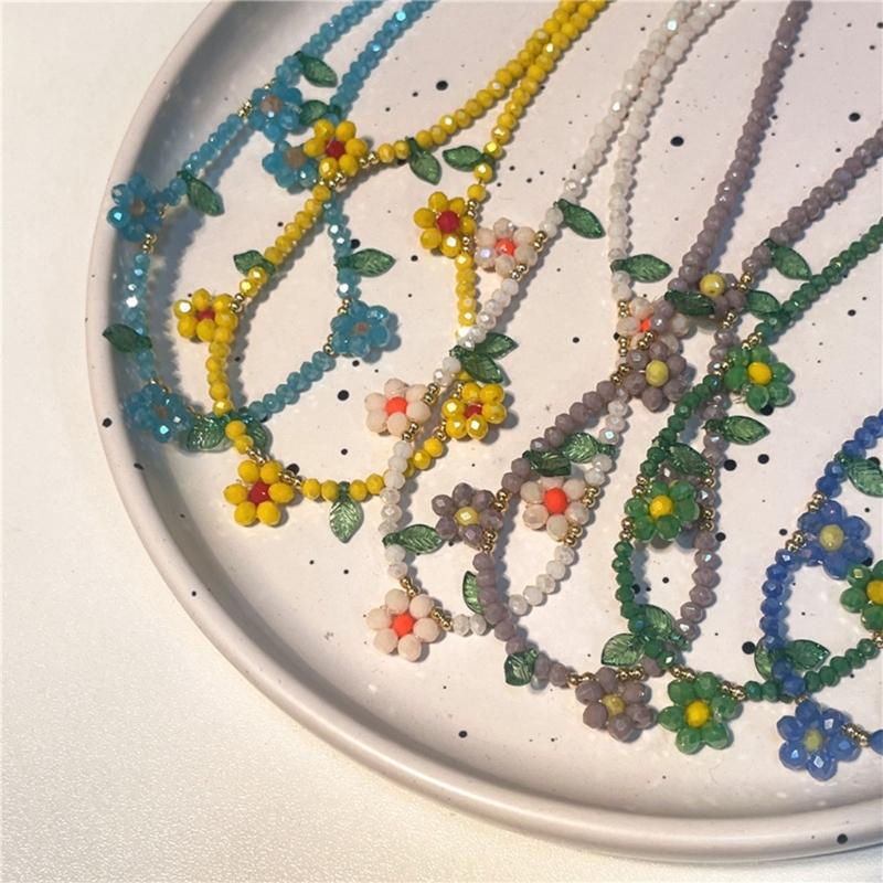 Flower Beaded Necklace Flower Pendant Necklace Chain Necklace Bead Necklace Party Accessories Gift for Women Girlfriends