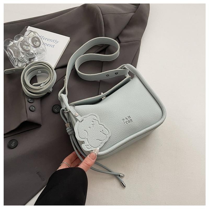 Simple and fashionable commuter small bag women's spring new high-end messenger casual small square bag