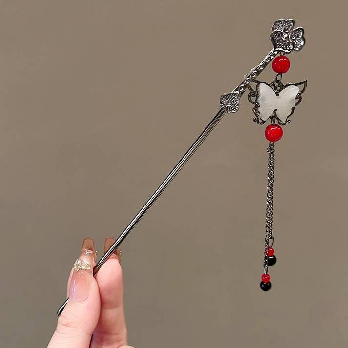 Elegant Red Rose Tassel Hairpin - U-shaped Hair Accessory for Women, Perfect for Updos and Traditional Attire.